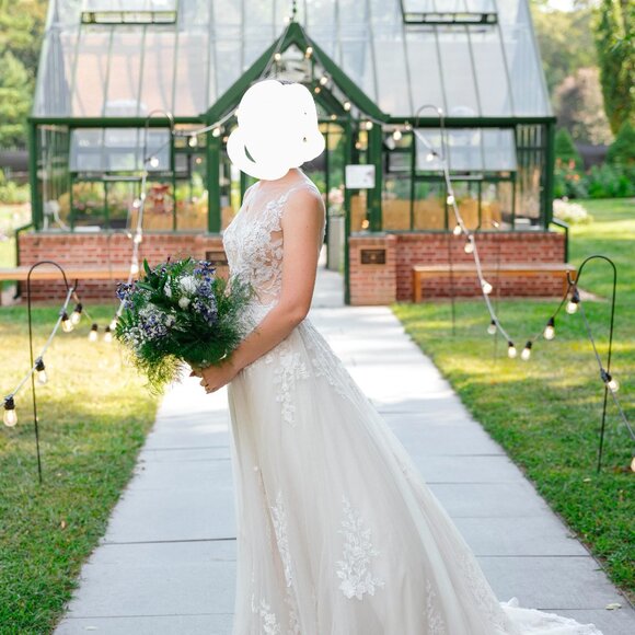 LILLIAN WEST Bridal Gown. Style# 66024. Sz.10. Ivory/Sand - Picture 6 of 6